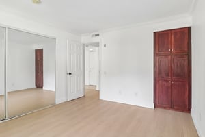 Amaya Dr 118-S2108-014.jpg
