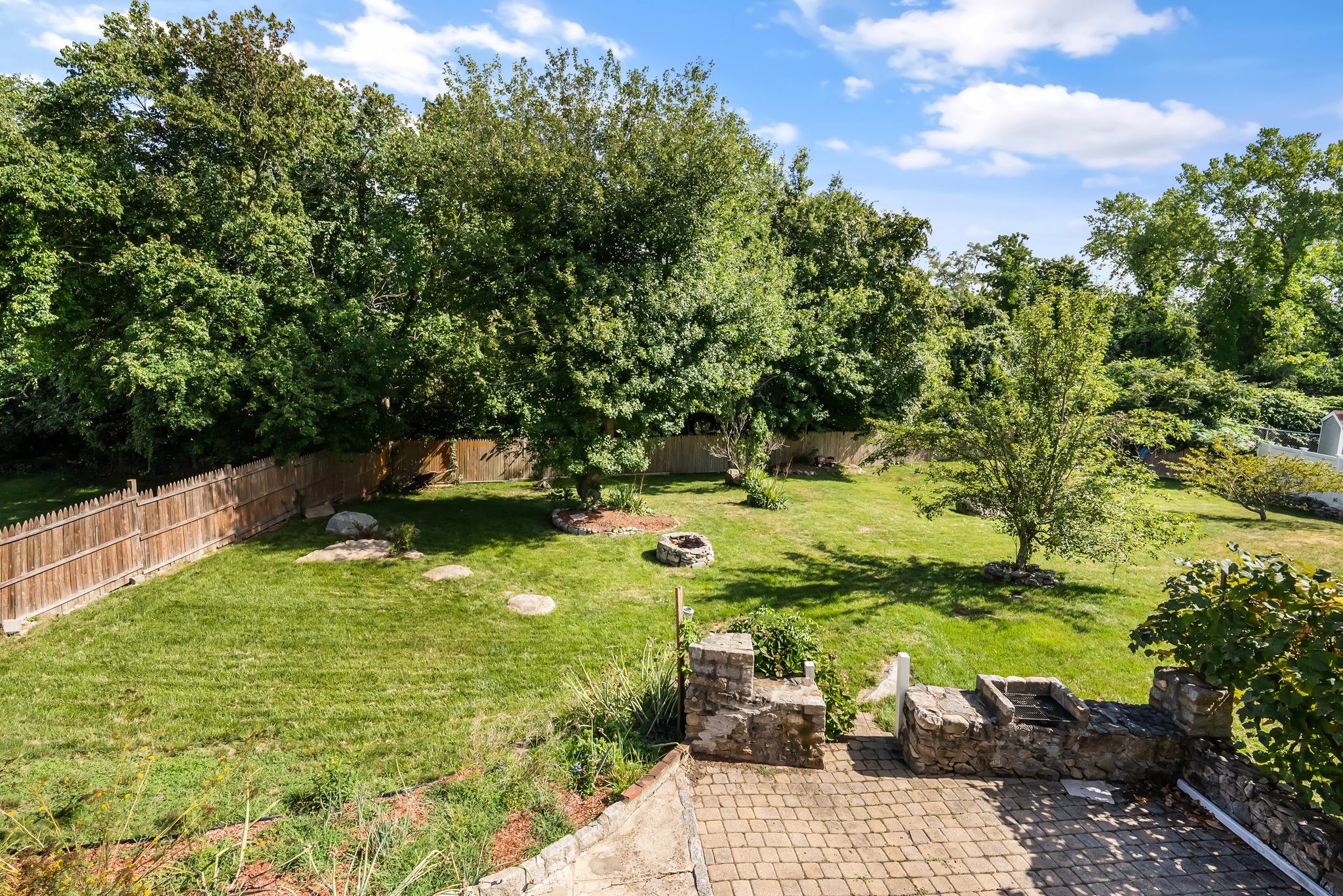 565 Detroit St, Fall River, MA 02721, USA Photo 10