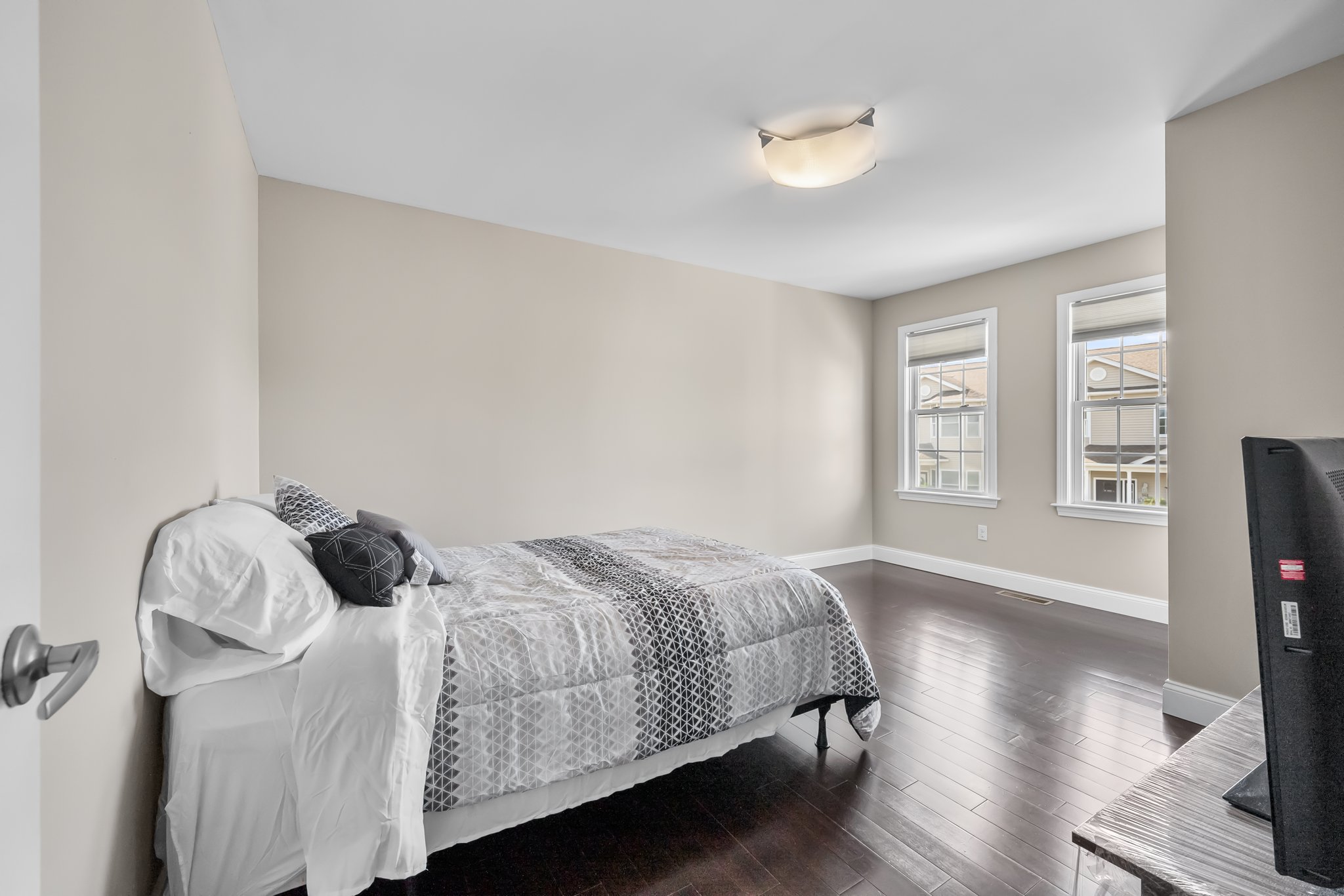 565 Detroit St, Fall River, MA 02721, USA Photo 33