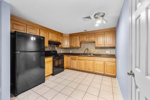 565 Detroit St, Fall River, MA 02721, USA Photo 45