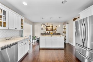 565 Detroit St, Fall River, MA 02721, USA Photo 21