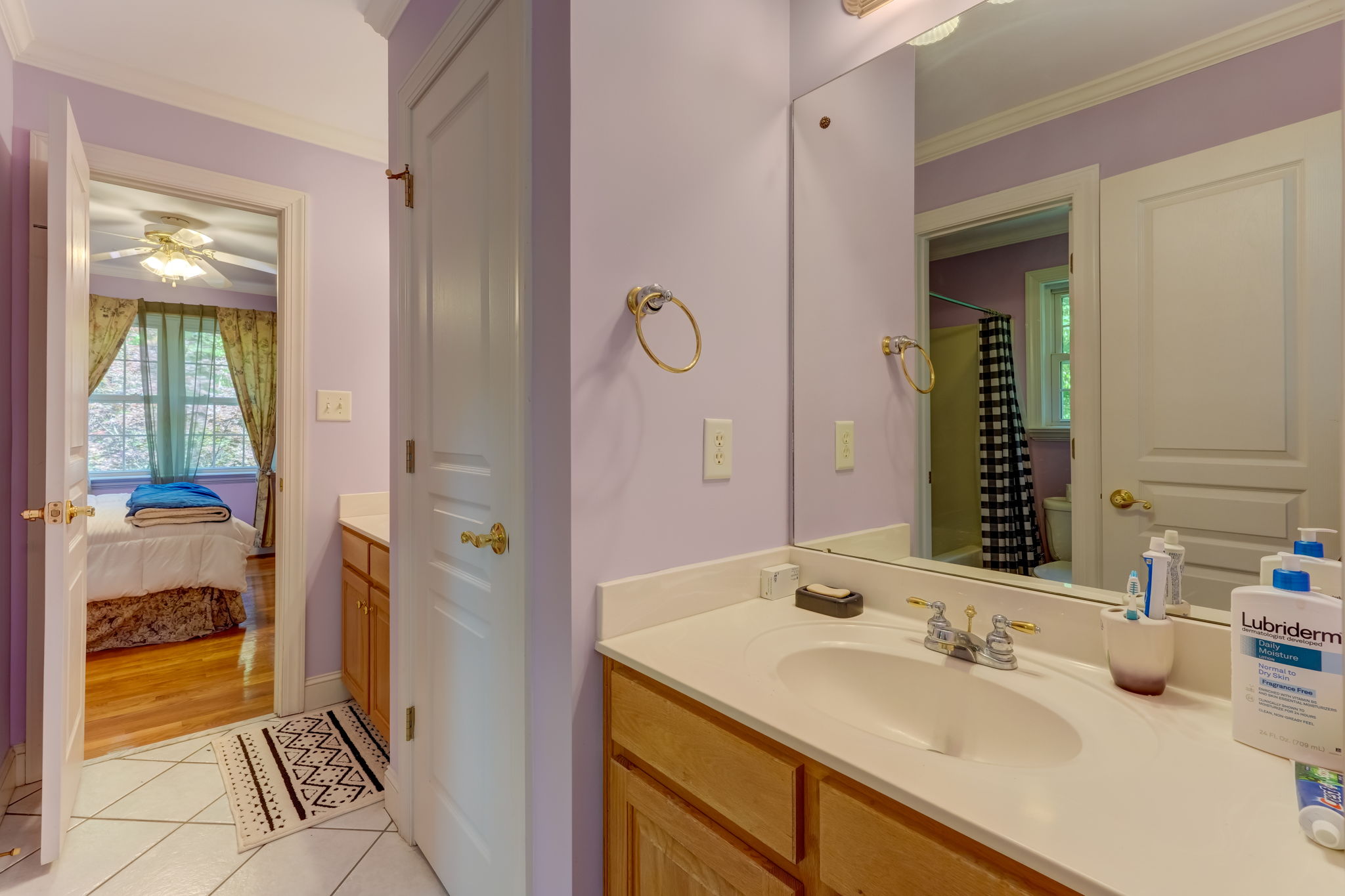 Jack & Jill Bathroom