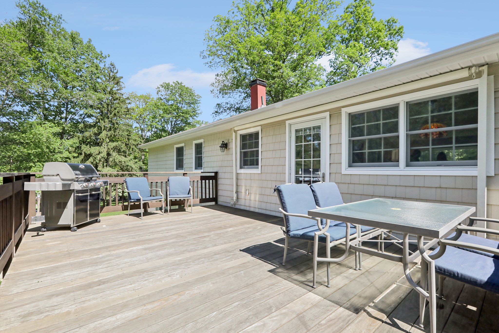 Millburn Ct-2105-052.jpg