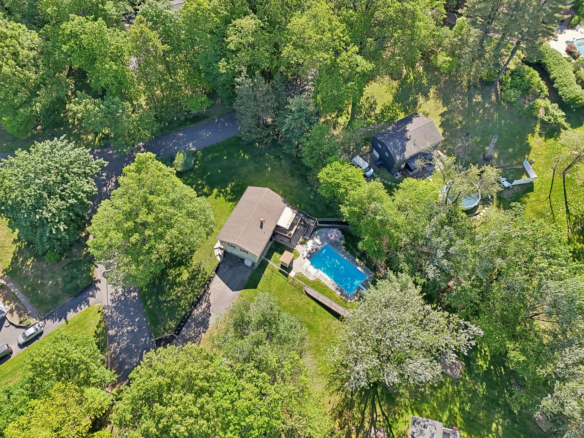 Millburn Ct-2105-077.jpg