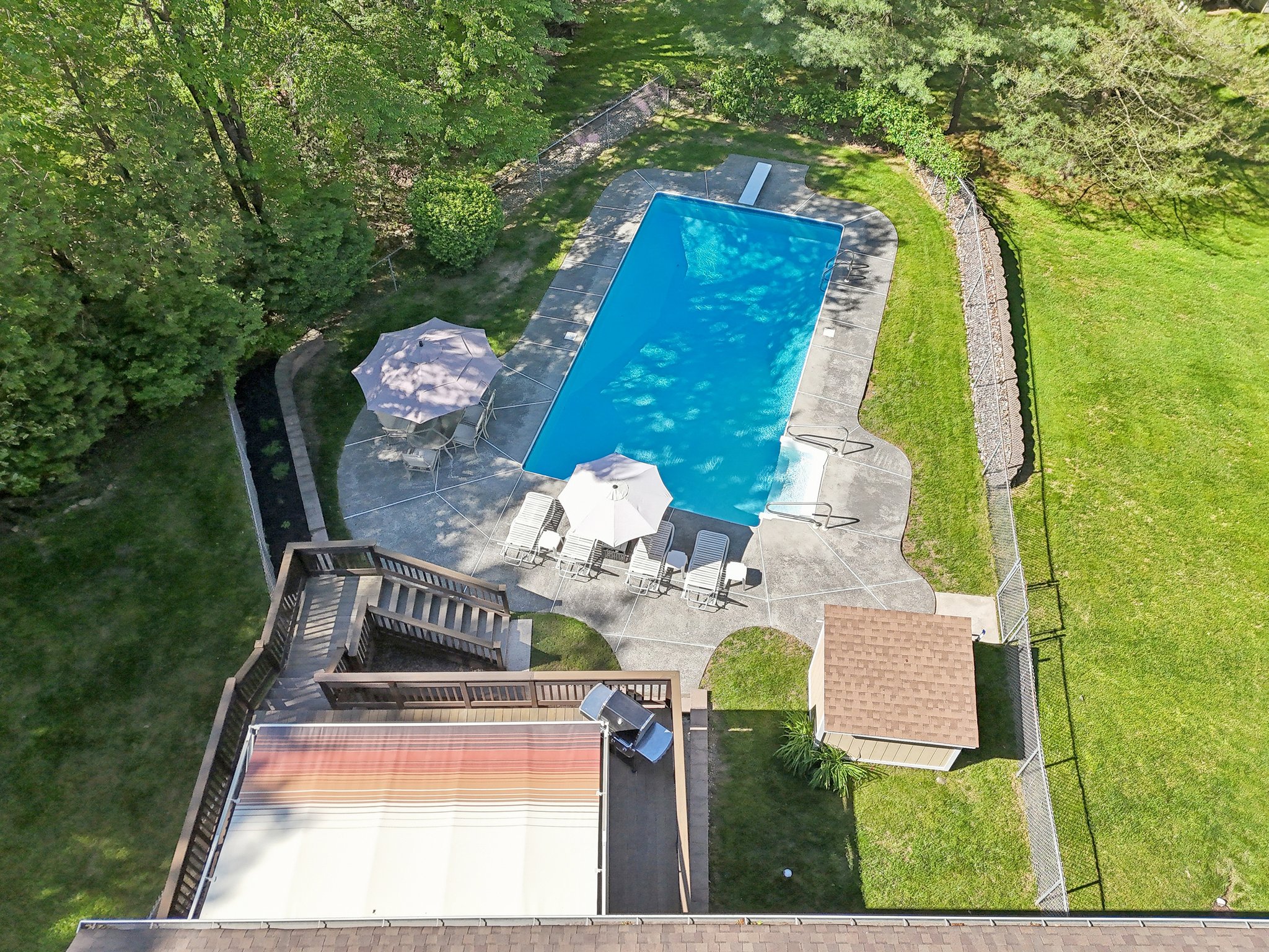 Millburn Ct-2105-079.jpg