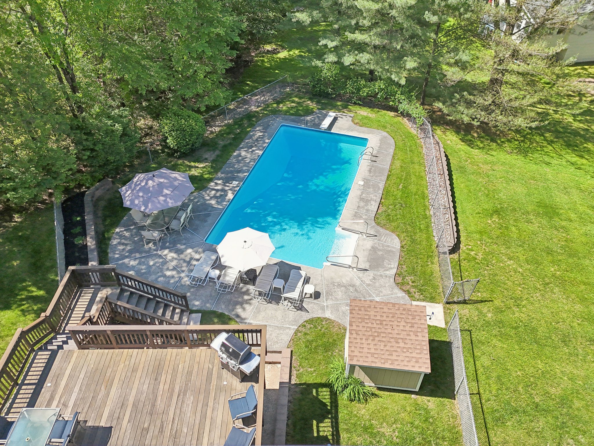 Millburn Ct-2105-086.jpg