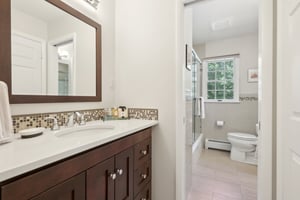 Millburn Ct-2105-043.jpg