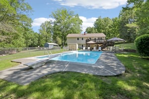 Millburn Ct-2105-059.jpg
