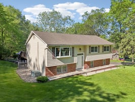 Millburn Ct-2105-071.jpg
