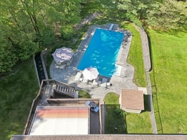 Millburn Ct-2105-079.jpg