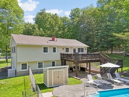 Millburn Ct-2105-080.jpg