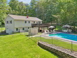 Millburn Ct-2105-085.jpg