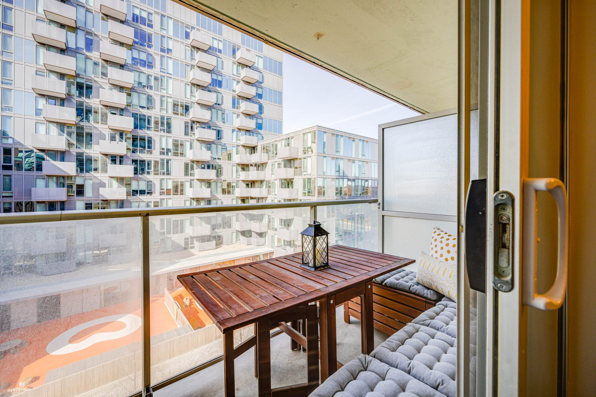 Toronto property showcase — delivered property photograph 29