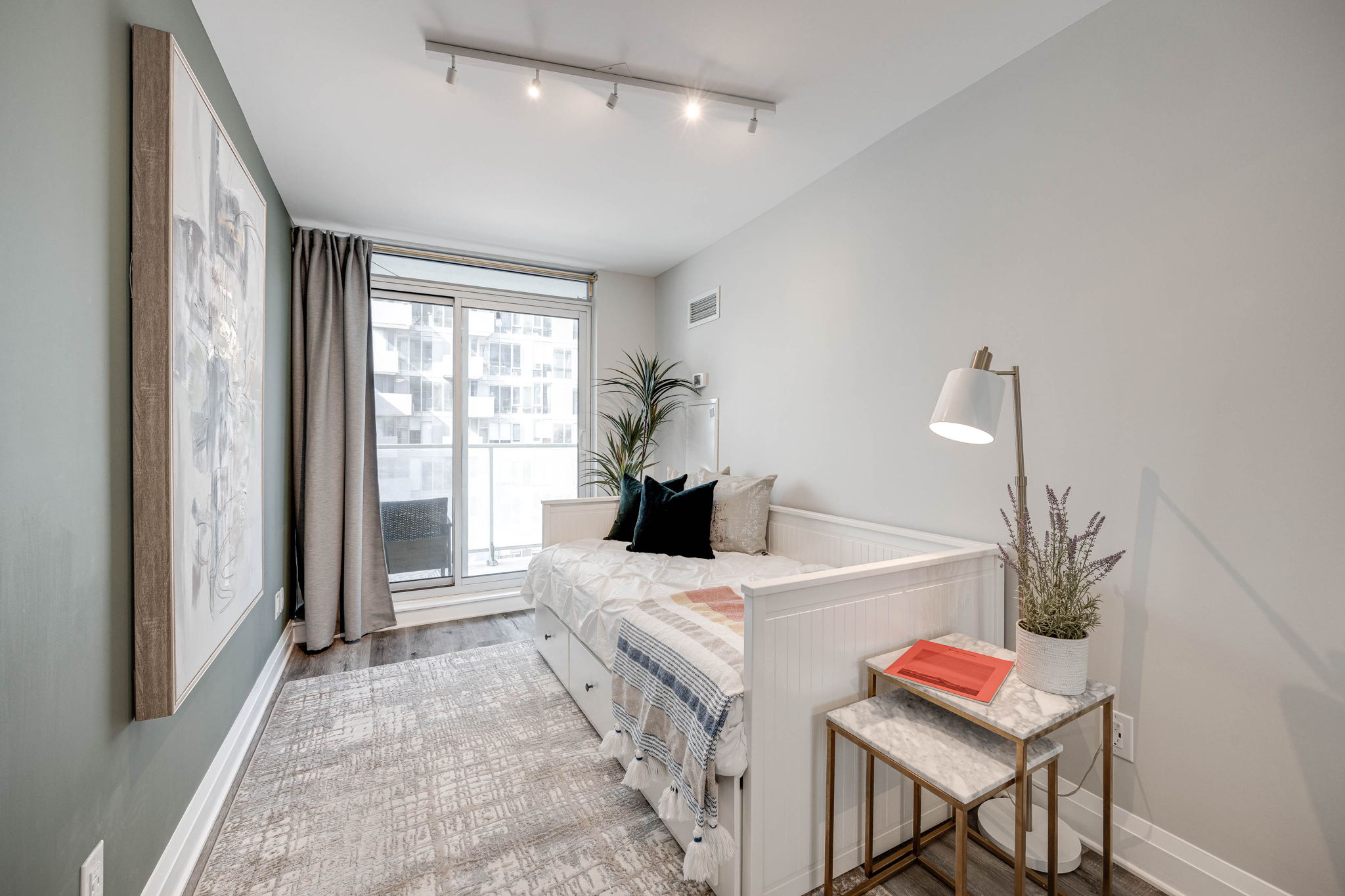 Toronto property showcase — delivered property photograph 22