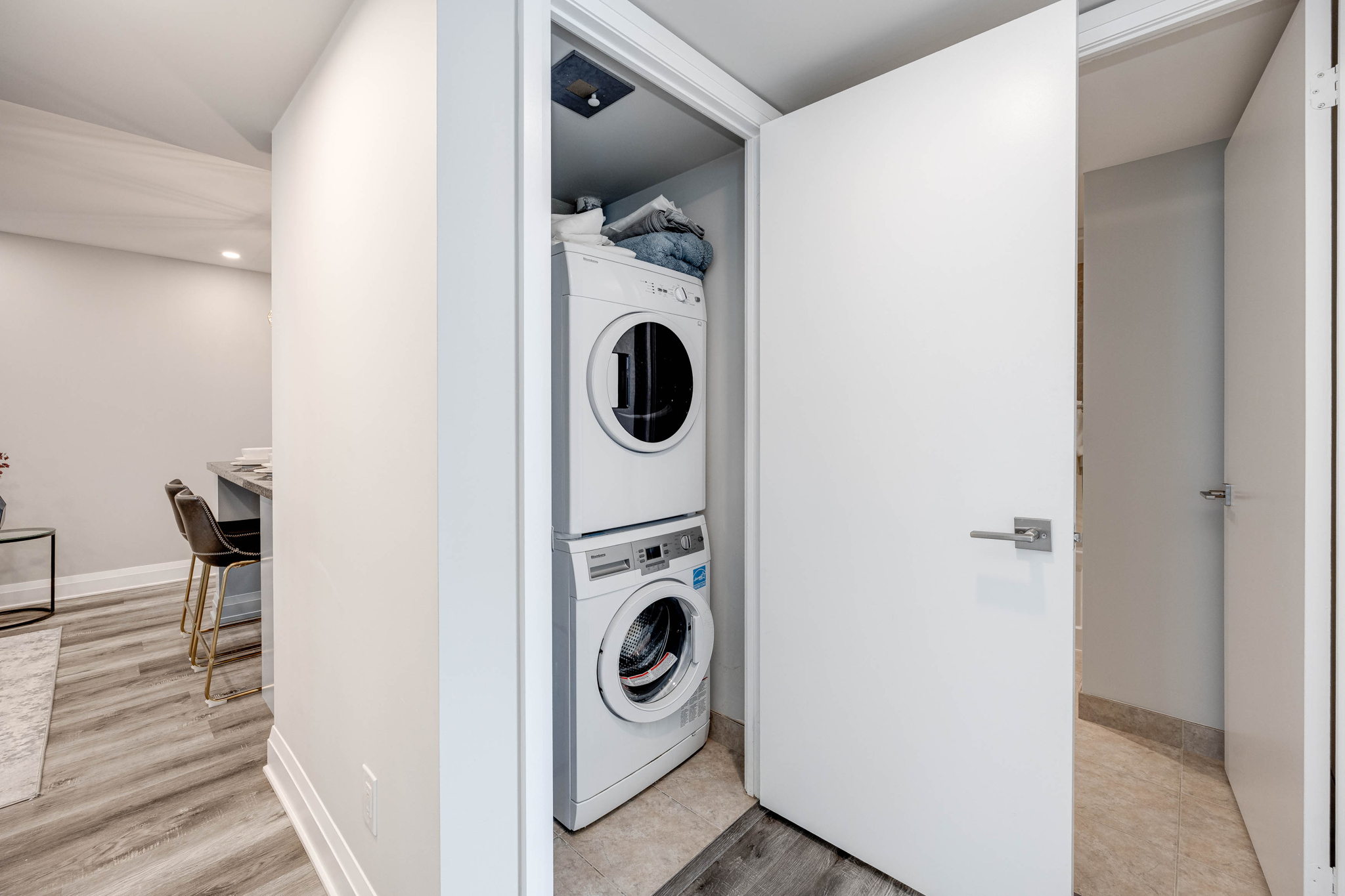 Toronto property showcase — delivered property photograph 21