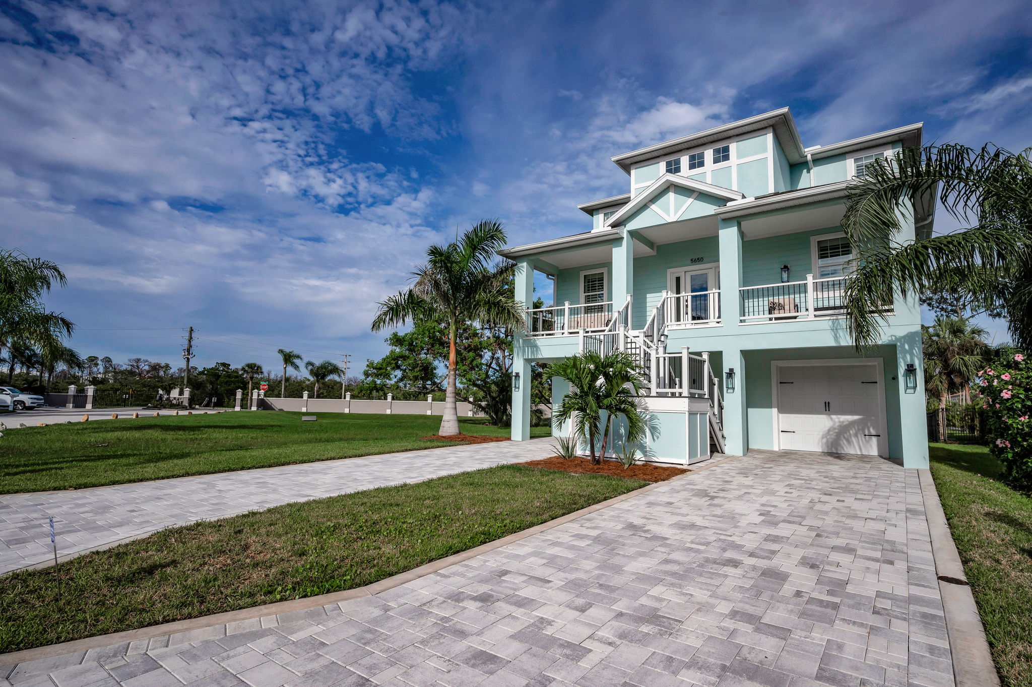 Front Exterior3