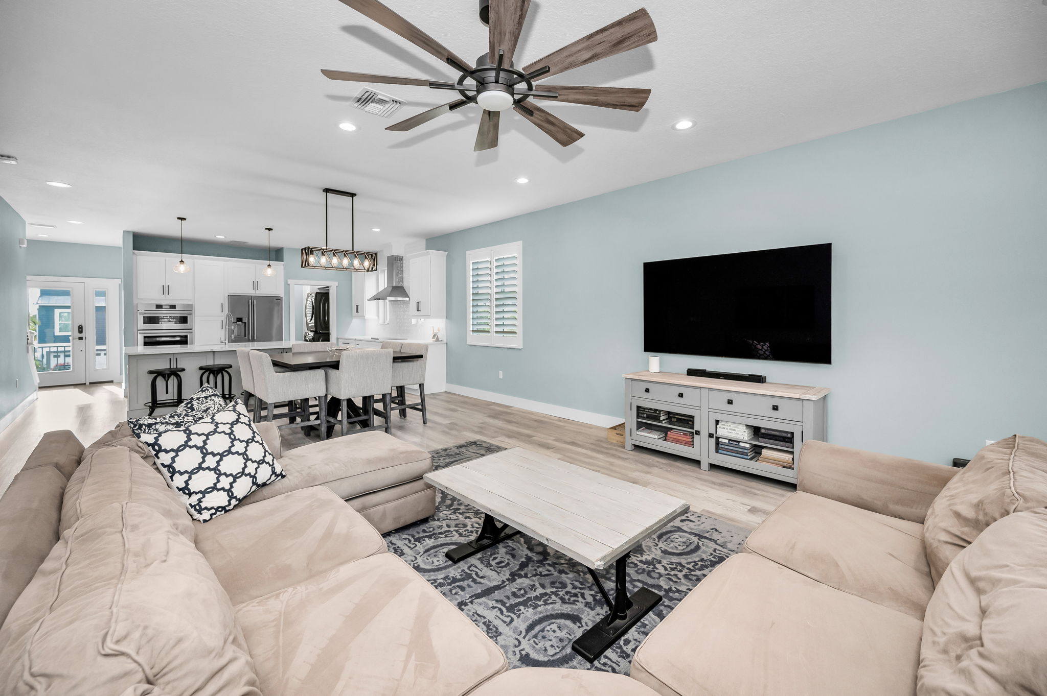 Living Room4