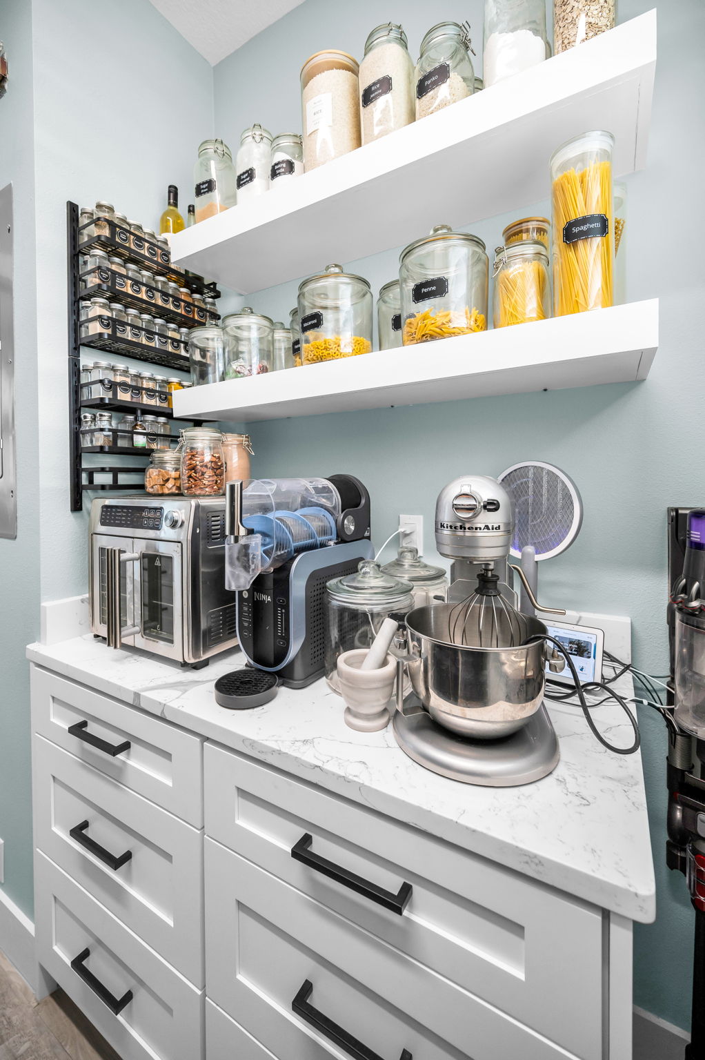Pantry and Laundry Room3