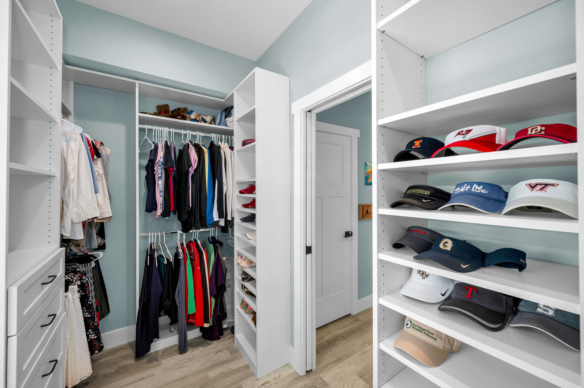 Primary Bedroom Walk-in Closet1b