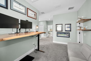 Upper Level Loft3