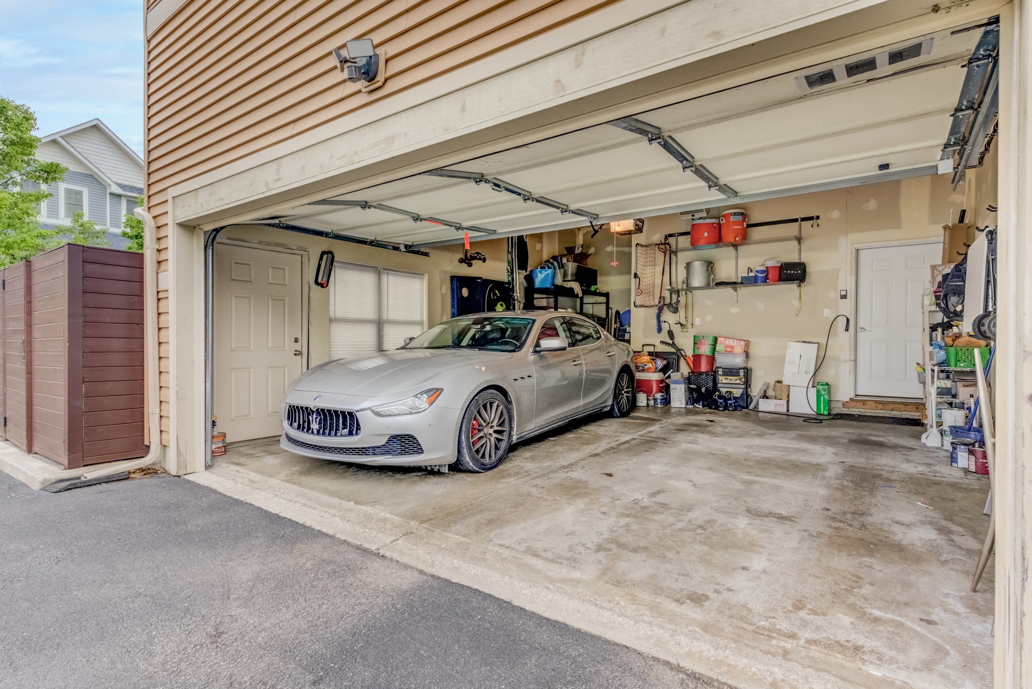 34 Garage
