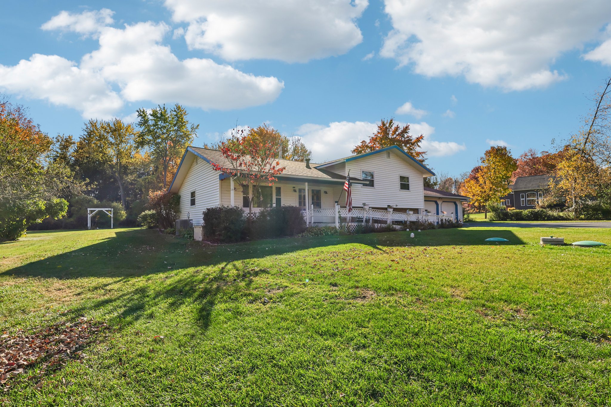 Everett Rd-S2910-005.jpg