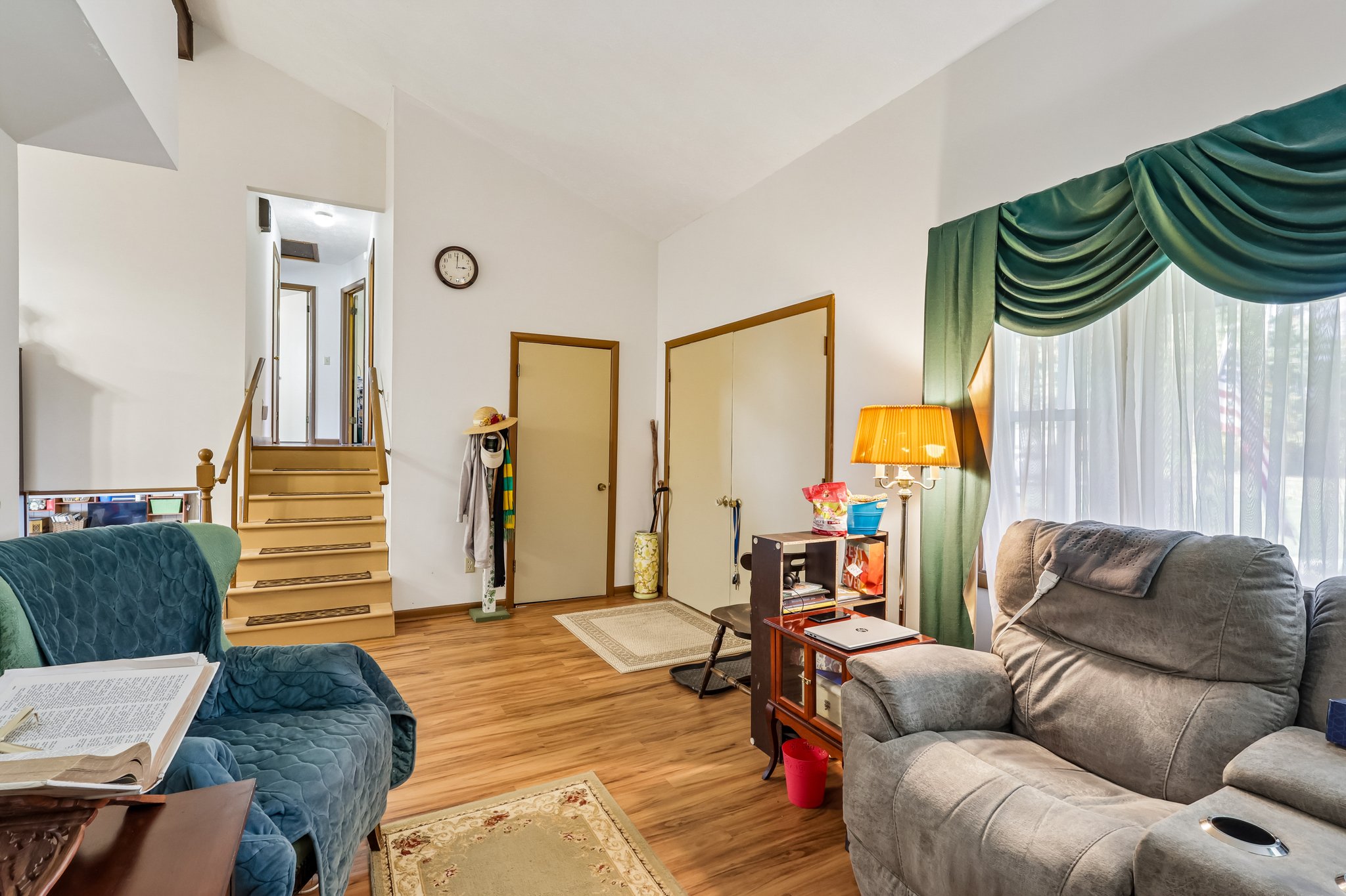 Everett Rd-S2910-014.jpg