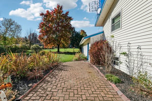 Everett Rd-S2910-055.jpg