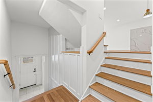  Photo 0