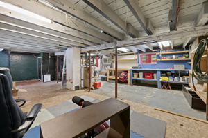  Photo 44