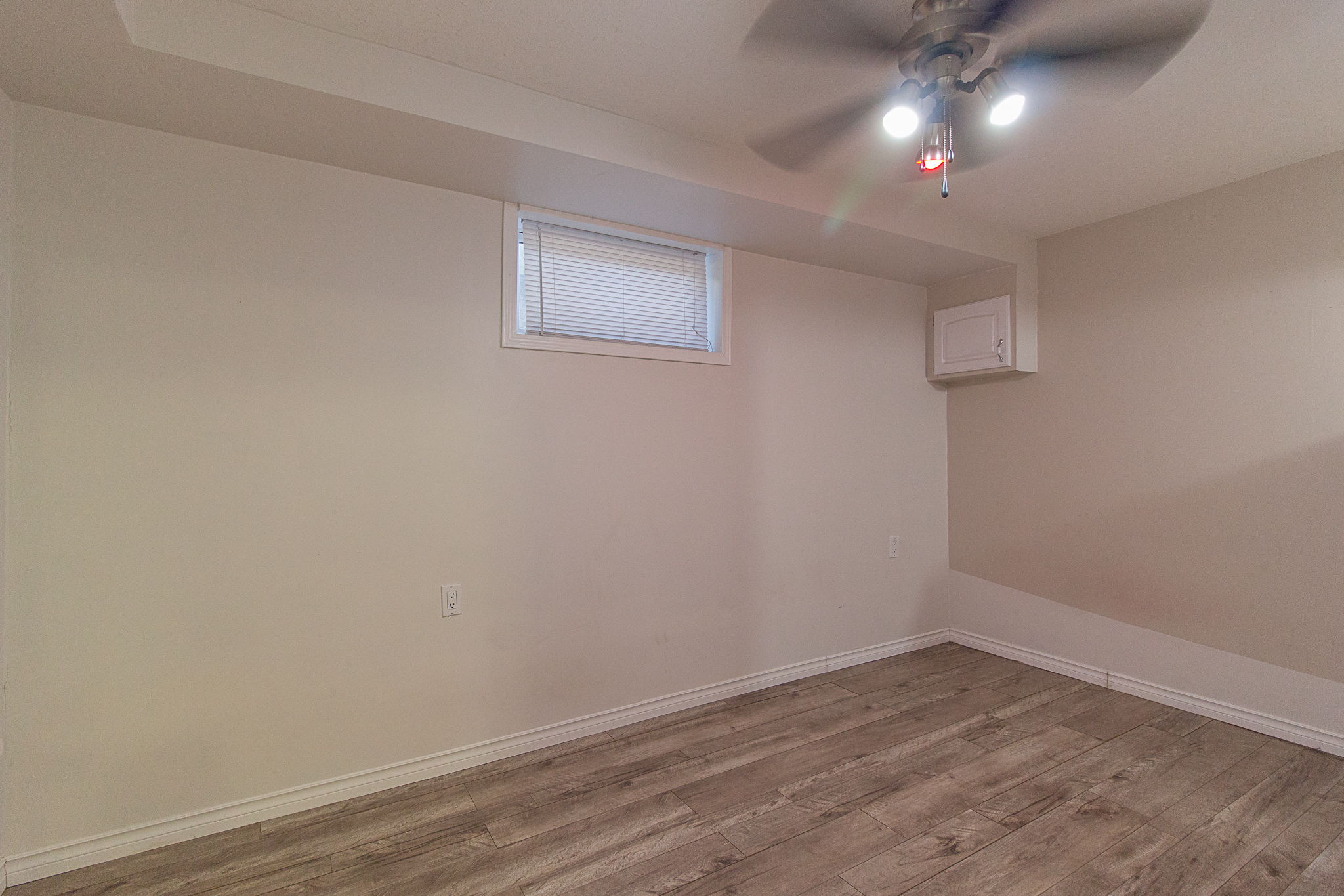  566 12 St NE, Medicine Hat, AB T1A 5V2, US Photo 44
