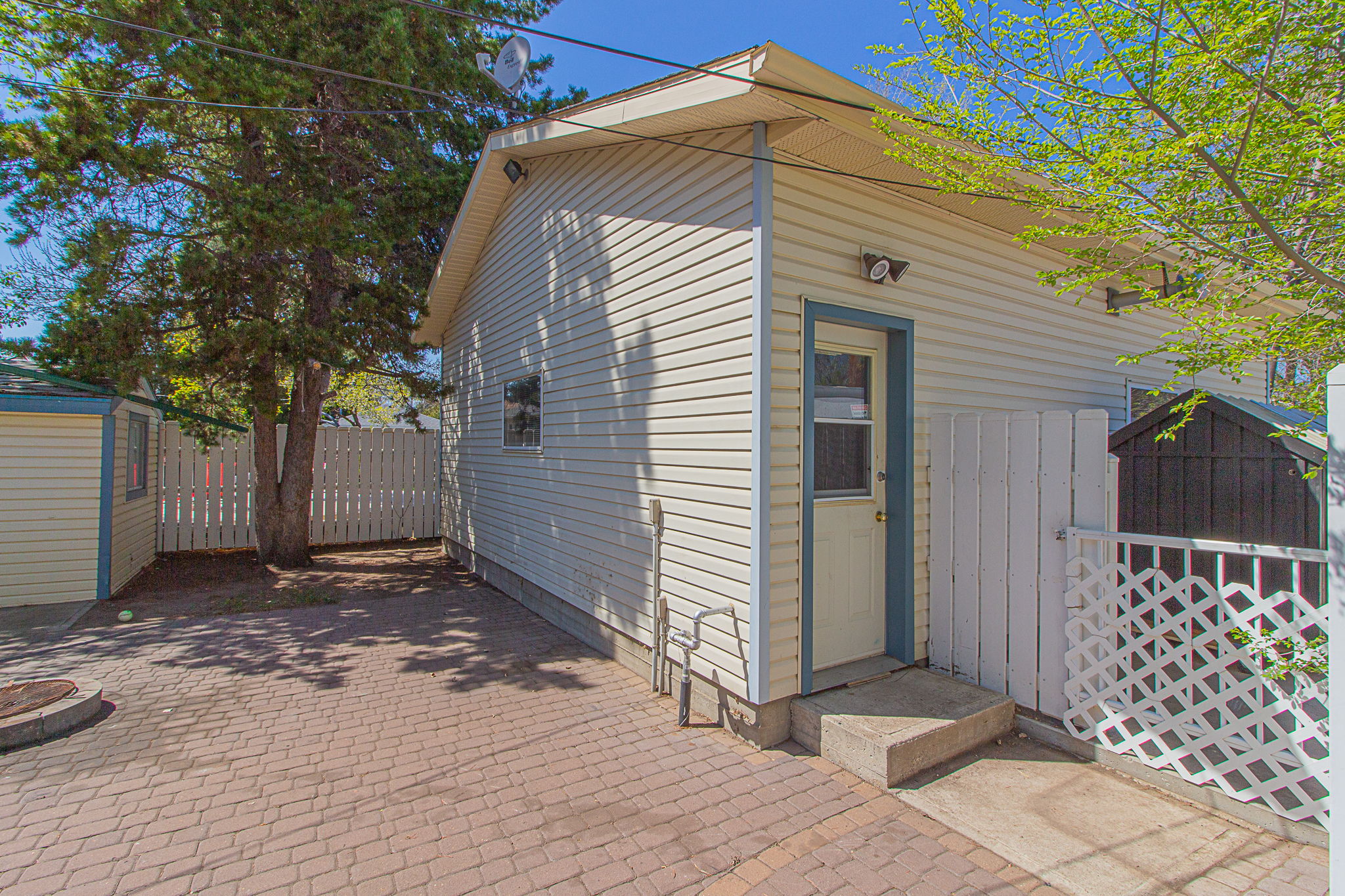  566 12 St NE, Medicine Hat, AB T1A 5V2, US Photo 52