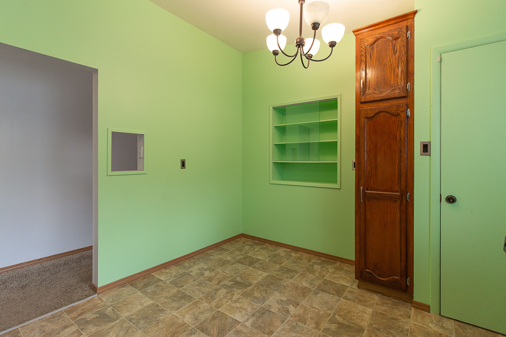  566 12 St NE, Medicine Hat, AB T1A 5V2, US Photo 18