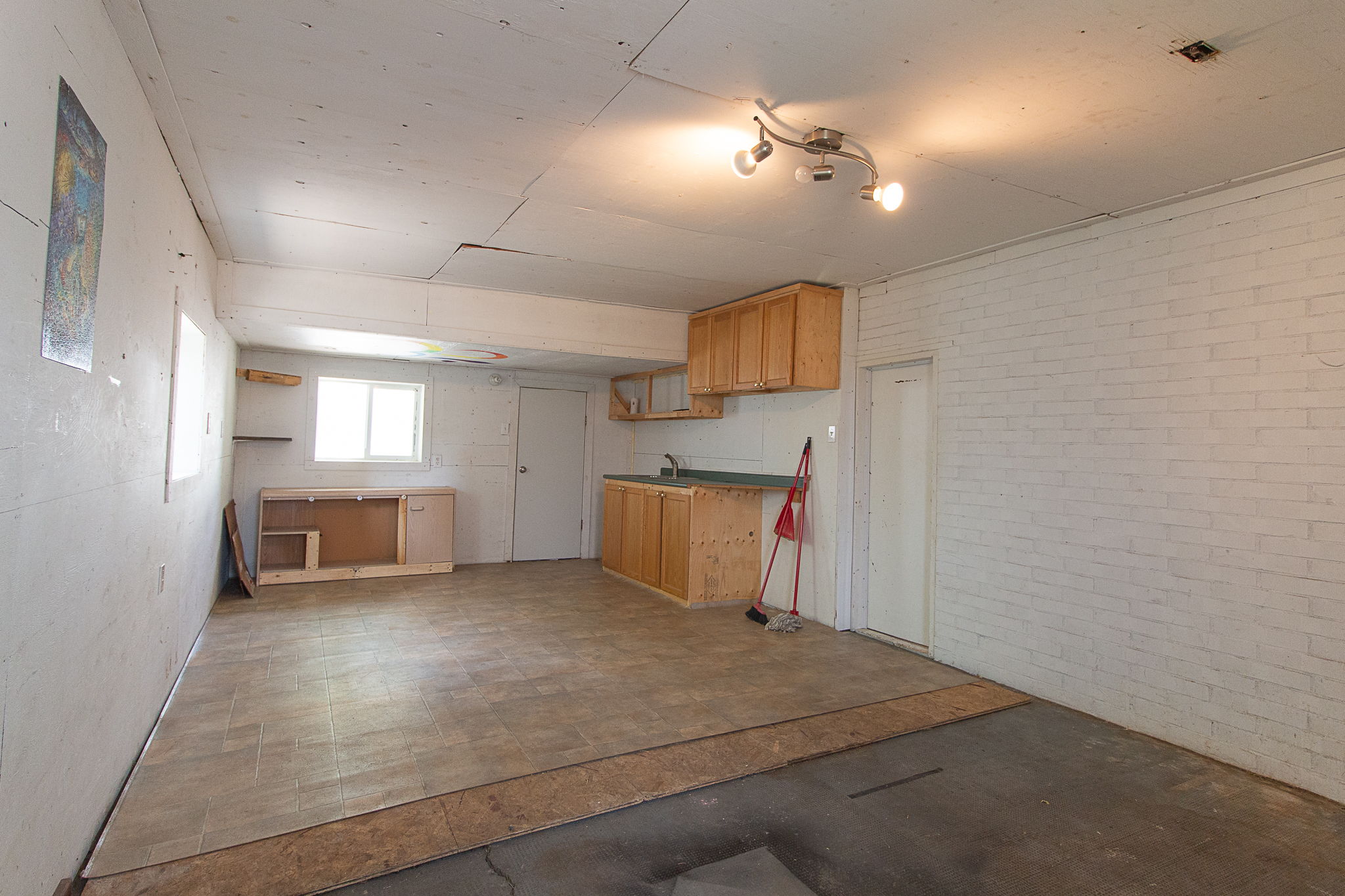  566 12 St NE, Medicine Hat, AB T1A 5V2, US Photo 30