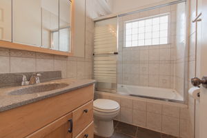  566 12 St NE, Medicine Hat, AB T1A 5V2, US Photo 27