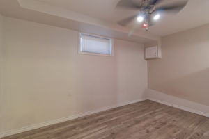  566 12 St NE, Medicine Hat, AB T1A 5V2, US Photo 43