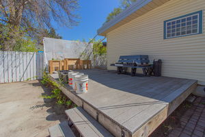  566 12 St NE, Medicine Hat, AB T1A 5V2, US Photo 47