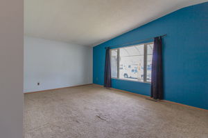  566 12 St NE, Medicine Hat, AB T1A 5V2, US Photo 10