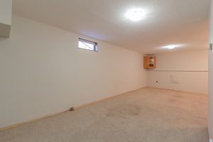  566 12 St NE, Medicine Hat, AB T1A 5V2, US Photo 33