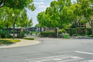 E Stephanie Dr-2904-901.jpg