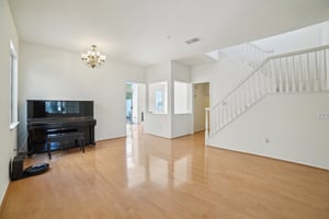 E Stephanie Dr-2904-005.jpg