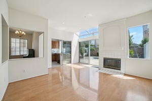 E Stephanie Dr-2904-012.jpg