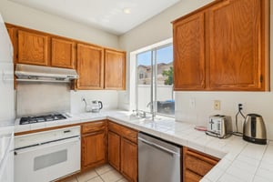 E Stephanie Dr-2904-013.jpg