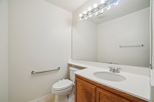 E Stephanie Dr-2904-015.jpg