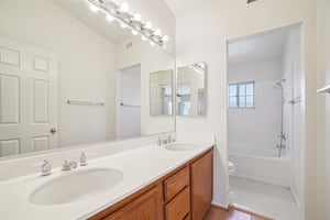 E Stephanie Dr-2904-020.jpg