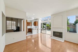 - 566 E Stephanie Dr-3005-001.jpg
