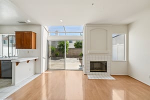 - 566 E Stephanie Dr-3005-003.jpg
