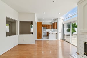 - 566 E Stephanie Dr-3005-005.jpg
