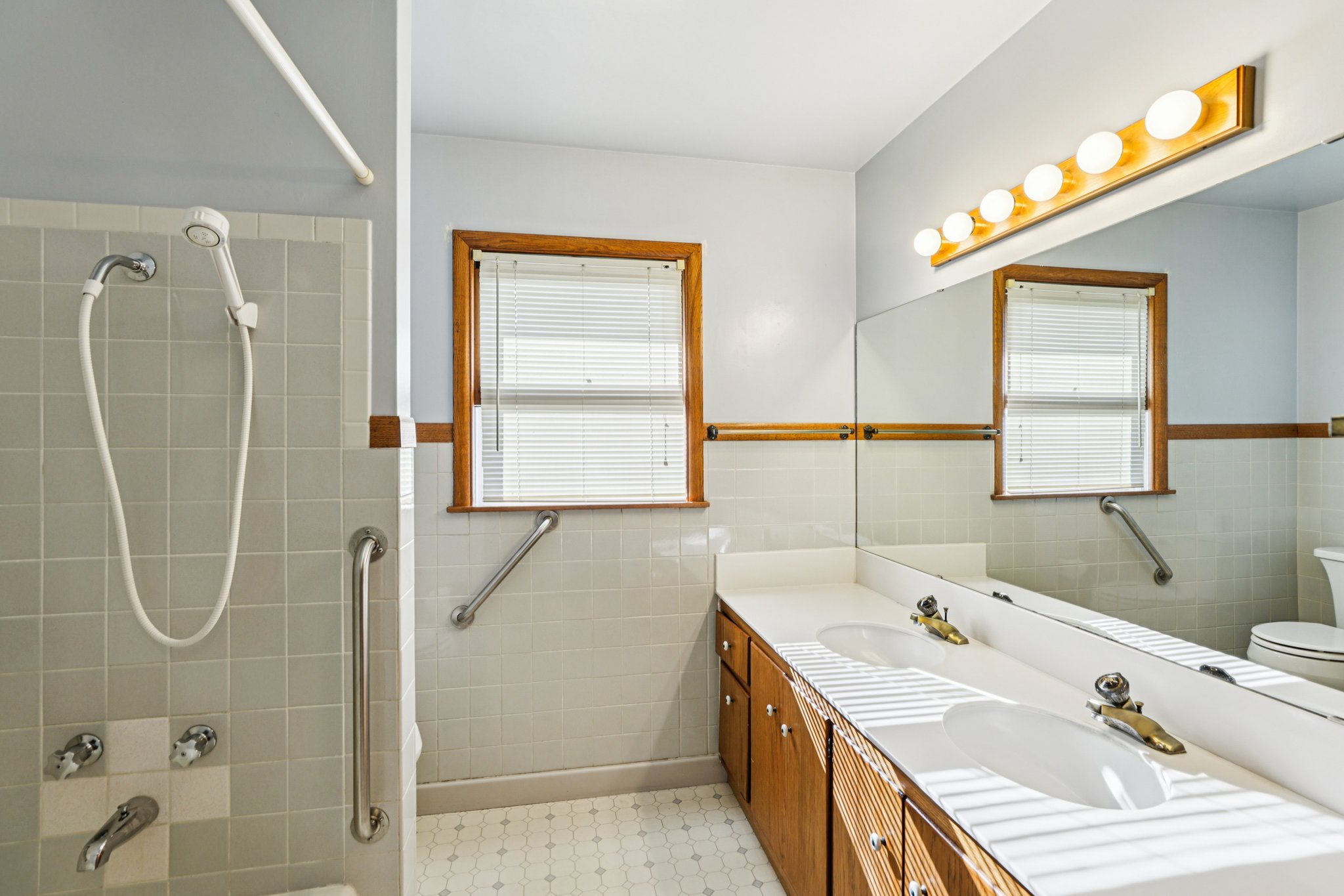 Gerald Ave-S1411-016.jpg