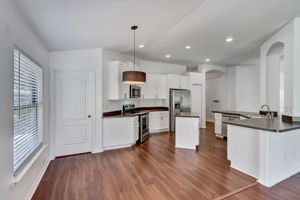 Kitchen/Breakfast Area